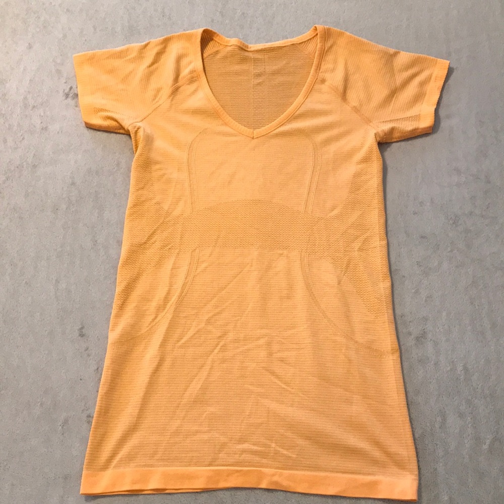 Lululemon Swiftly Tech V-neck